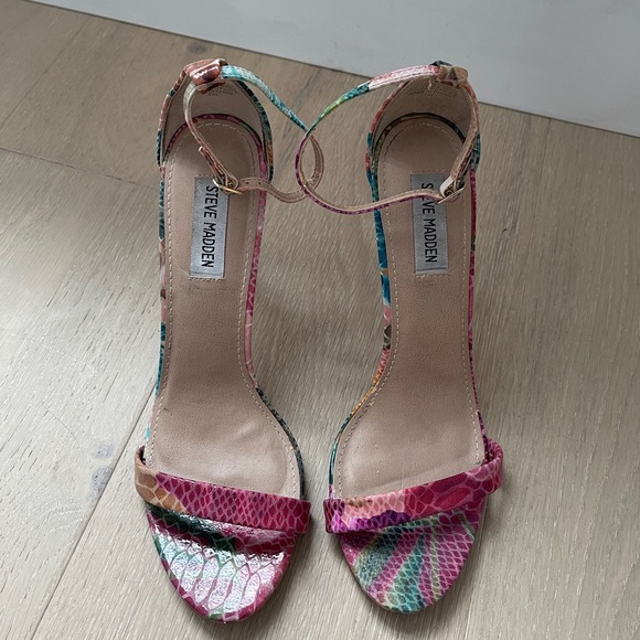 Steve Madden Stecy Heels in Floral Multi - Picture 4 of 11